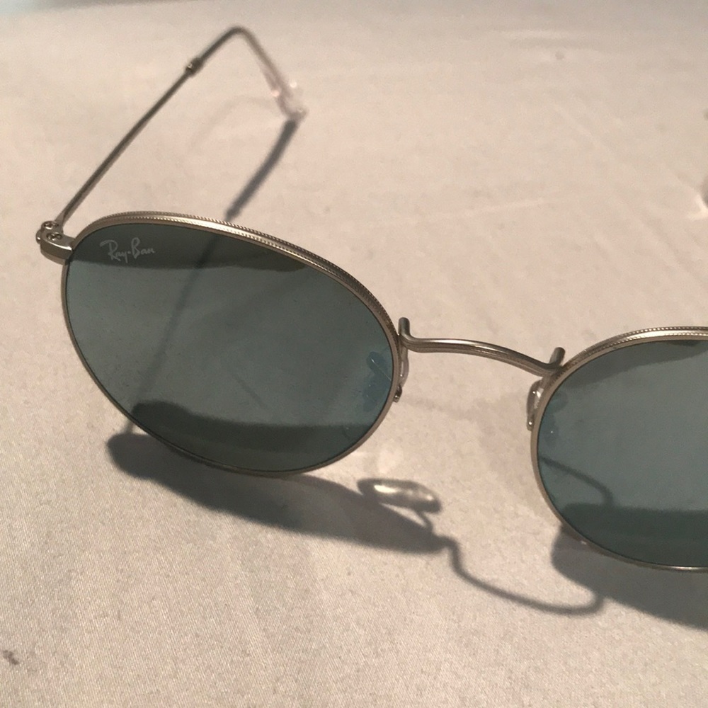 Mirrored circle raybans (new with box)